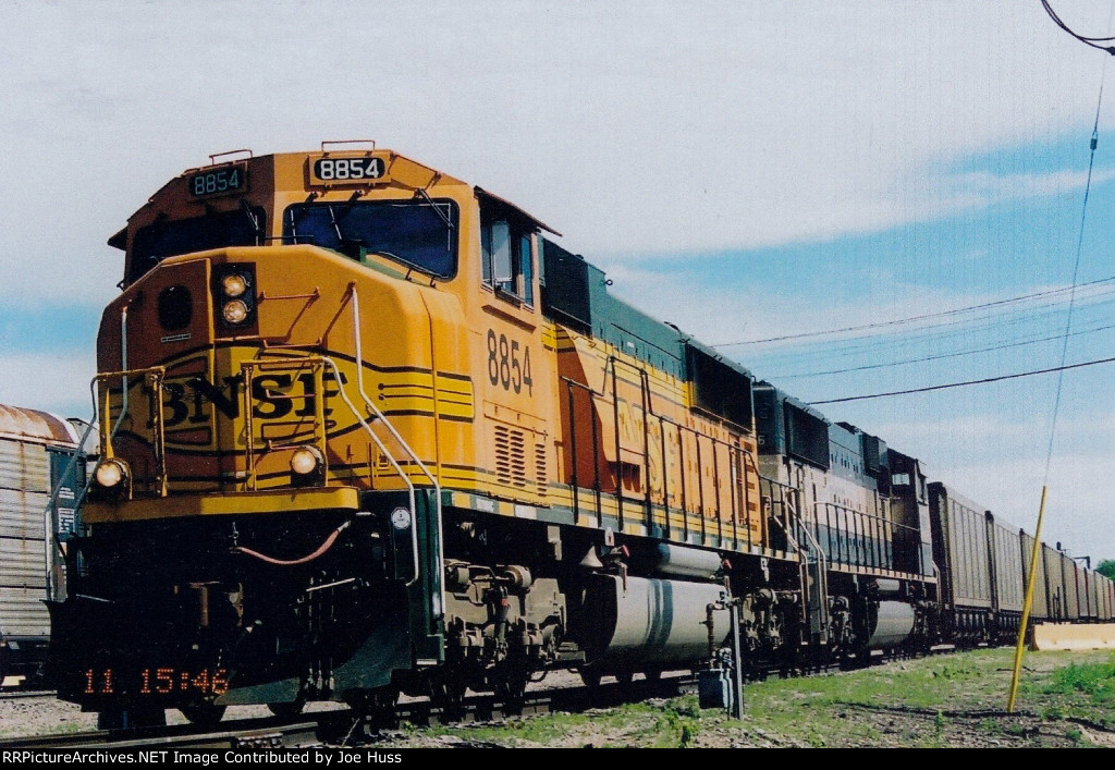 BNSF 8854 East